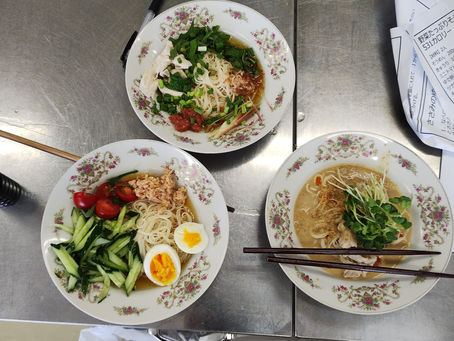 タンパク質が取れるトッピング付きそうめん