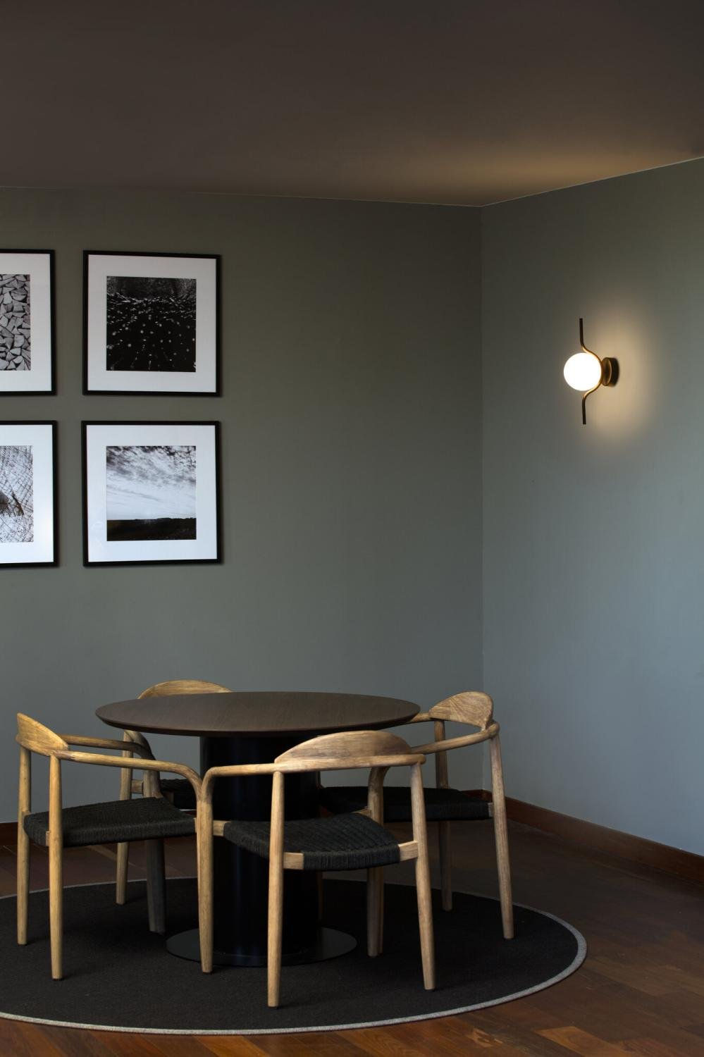 LE VITA nástěnná lampa, černá – FARO