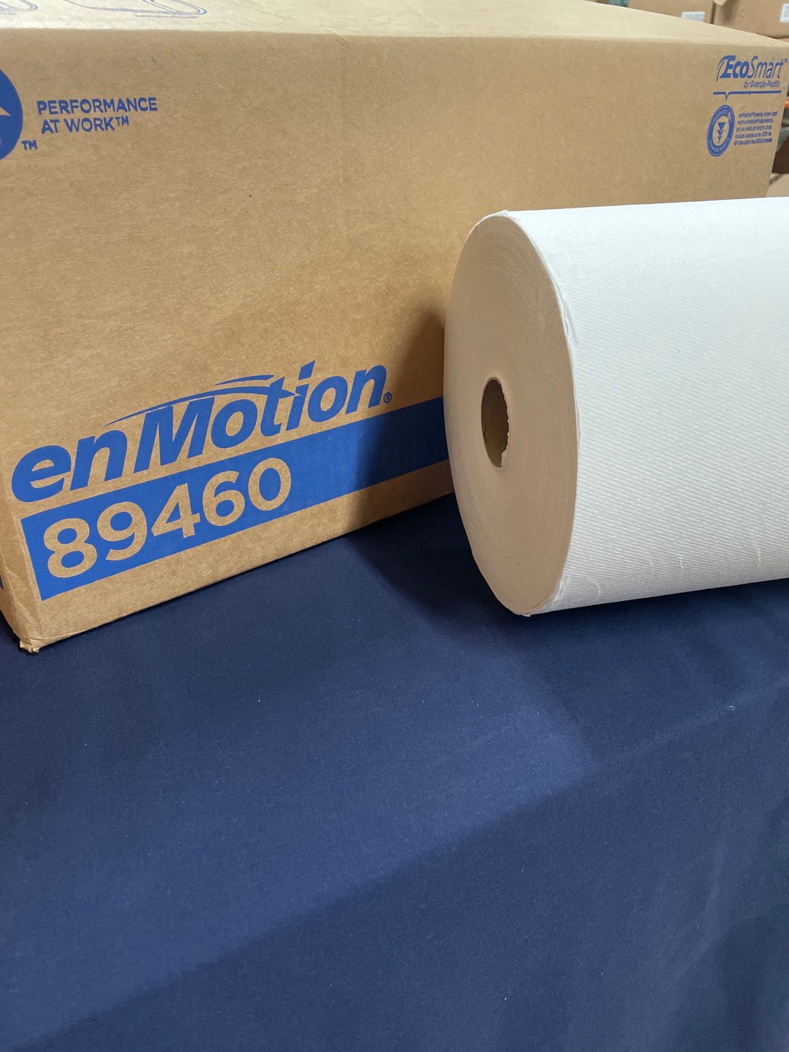 Georgia-Pacific EnMotion 89460 White Paper Towel Roll 6ct