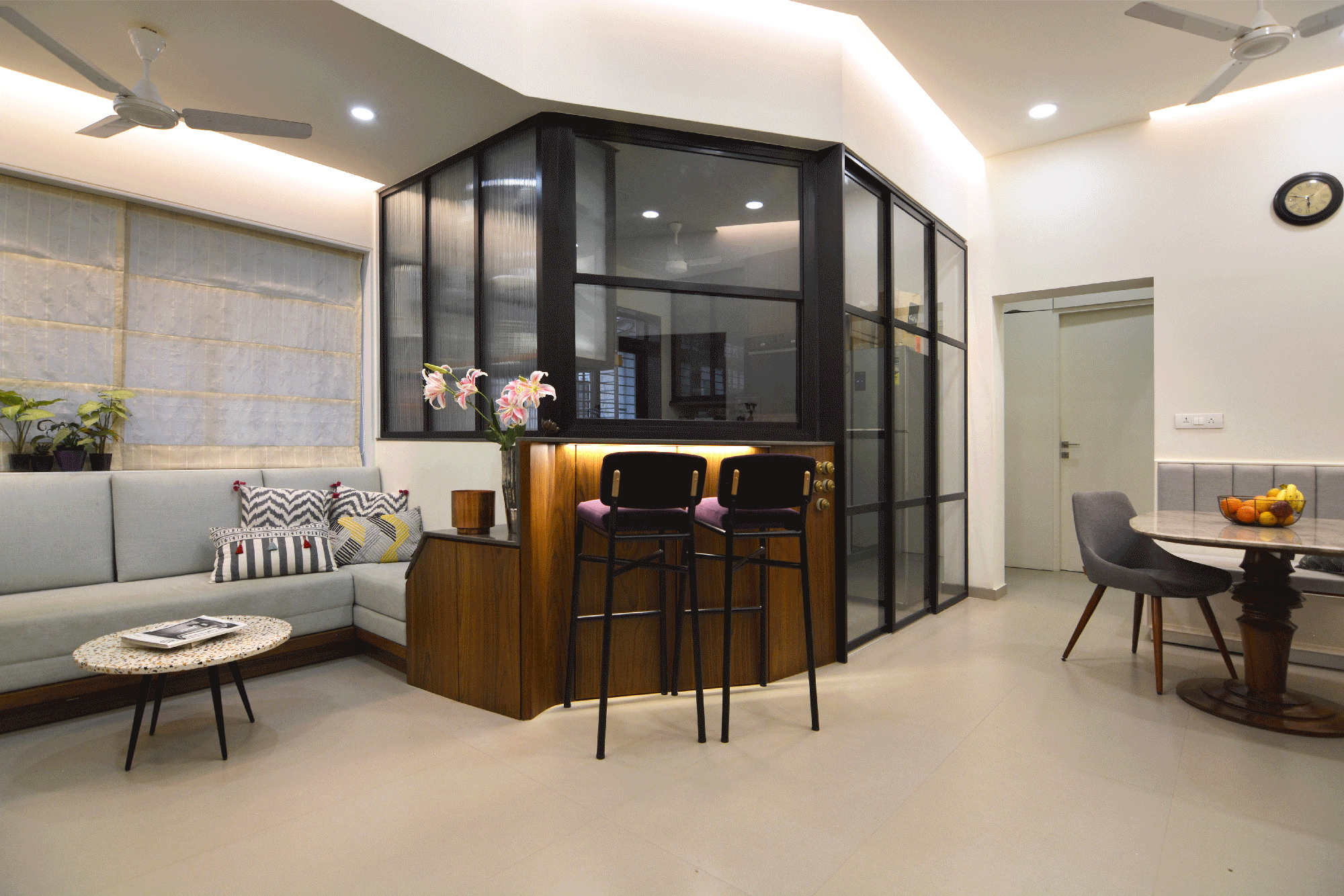 gocul-house_living-roomf.gif