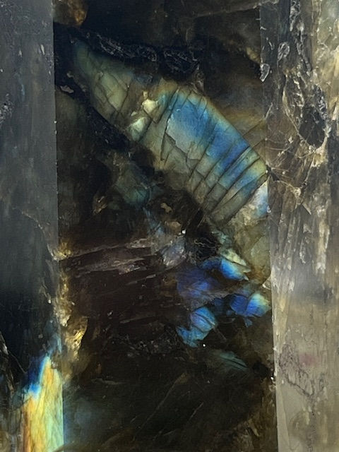 Thumbnail: Labradorite Tower