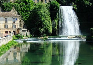 "Di là dal fiume e tra gli alberi": Ciociaria, bella e segreta