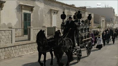 "Il Giovane Montalbano": L'uomo che andava appresso ai funerali