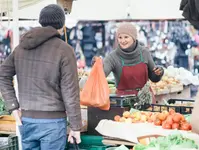 A "Mi Manda Rai Tre" il commercio ambulante