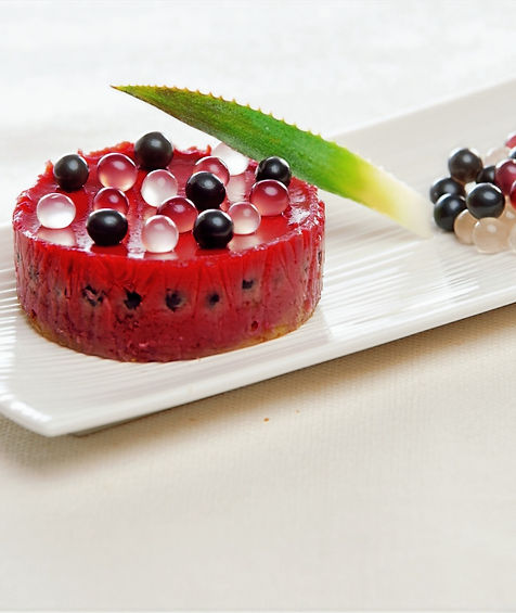 bavarois a la framboise et perles de fruits rouges