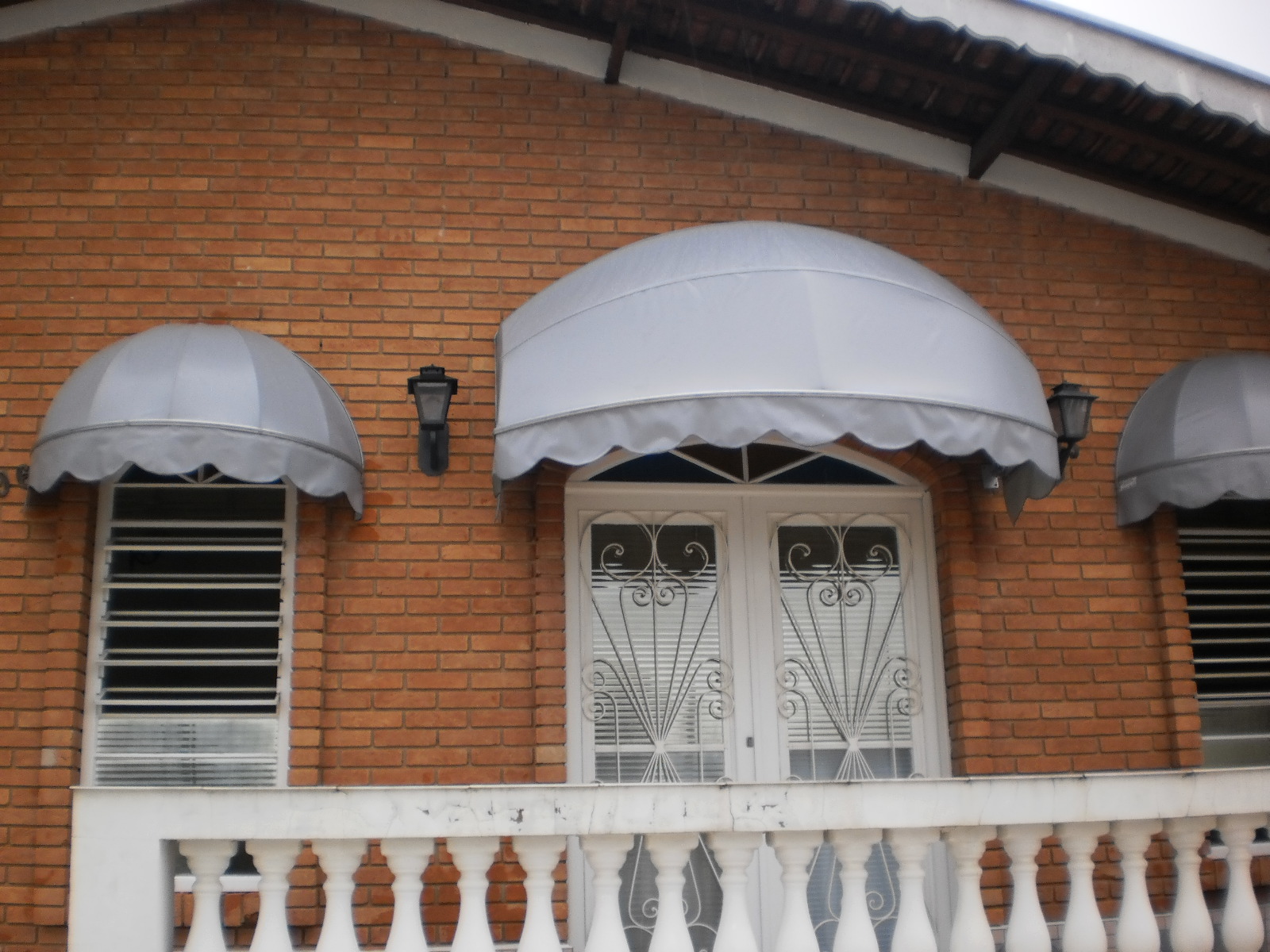 Toldos Retratil curvo e toldo Mexeri