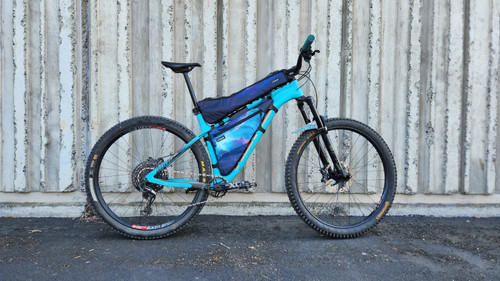 Custom Single Zip Full Frame Bag | LOAM Equipment