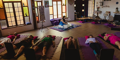 terapia integrativa. Terapia em grupo. Terapia do com