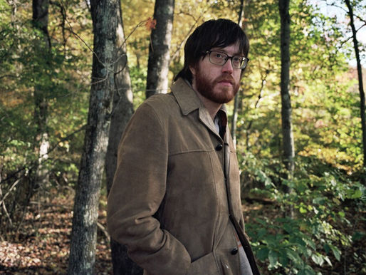 A melancolia e o pesar de Will Sheff transformados na música introspectiva de “Nothing Special”