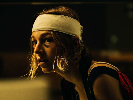 Embora confuso, Cuco é um filme excêntrico que mistura diversas analogias entre homem e natureza