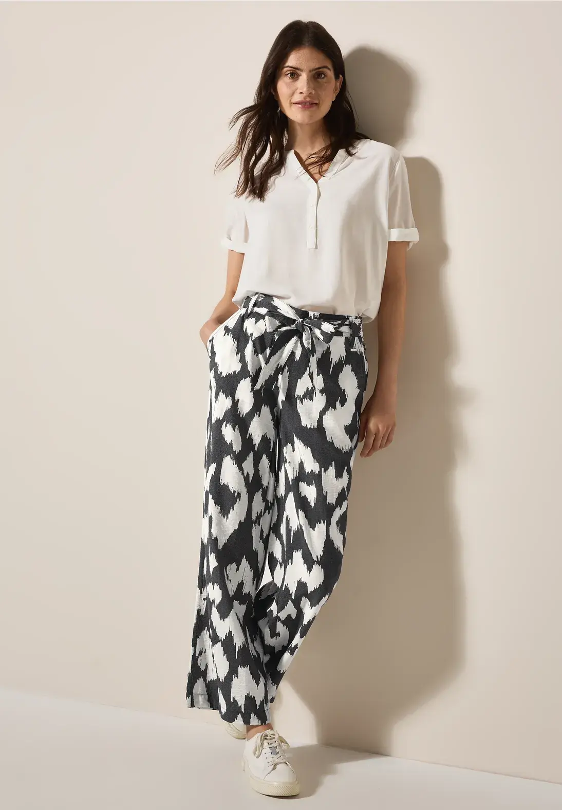 Wide Leg Hose