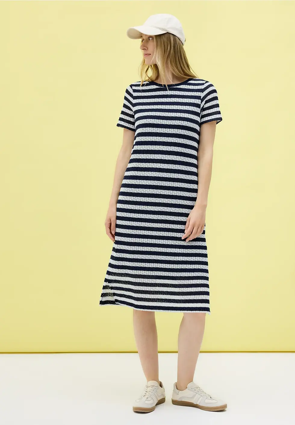 Miniaturbild: Kleid