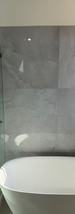 Modern freestanding tub by local bathroom remodeler Orange County.