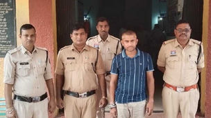 "धमतरी SBI कियोस्क गबन मामले में गिरफ्तार आरोपी केशव राम साहू"