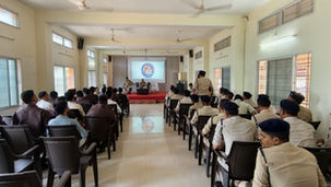 Dhamtari Dial 112 ERV Security vehicles flagging off by Dhamtari Police SP Suraj Singh Parihar