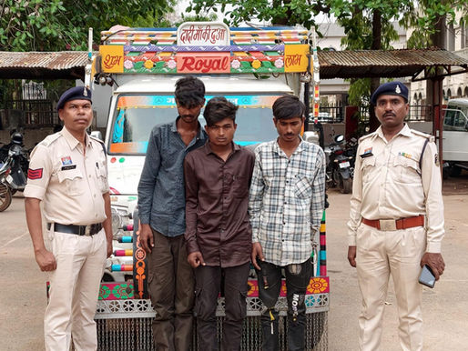 धमतरी चोरी, Dhamtari Police, Chhattisgarh Crime News, Moti Vastralay Theft, Interstate Theft Gang, Dhamtari Breaking News, Kurud News, Police Action Dhamtari