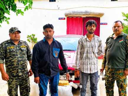 NDPS Act Case Dhamtari Police Seized Ganja From i20 Car