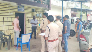 Kurud me chori spot inspection by kurud police after dvr stolen
