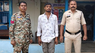 धमतरी पुलिस द्वारा खूनी सस्पेंस का आरोपी गिरफ्तार"।