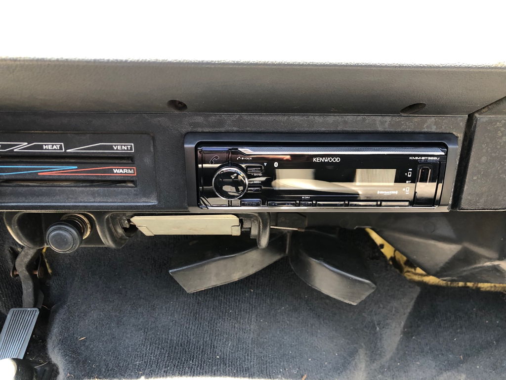 2000 Jeep Cherokee Alarm Remote Start from Compustar installed at Foss