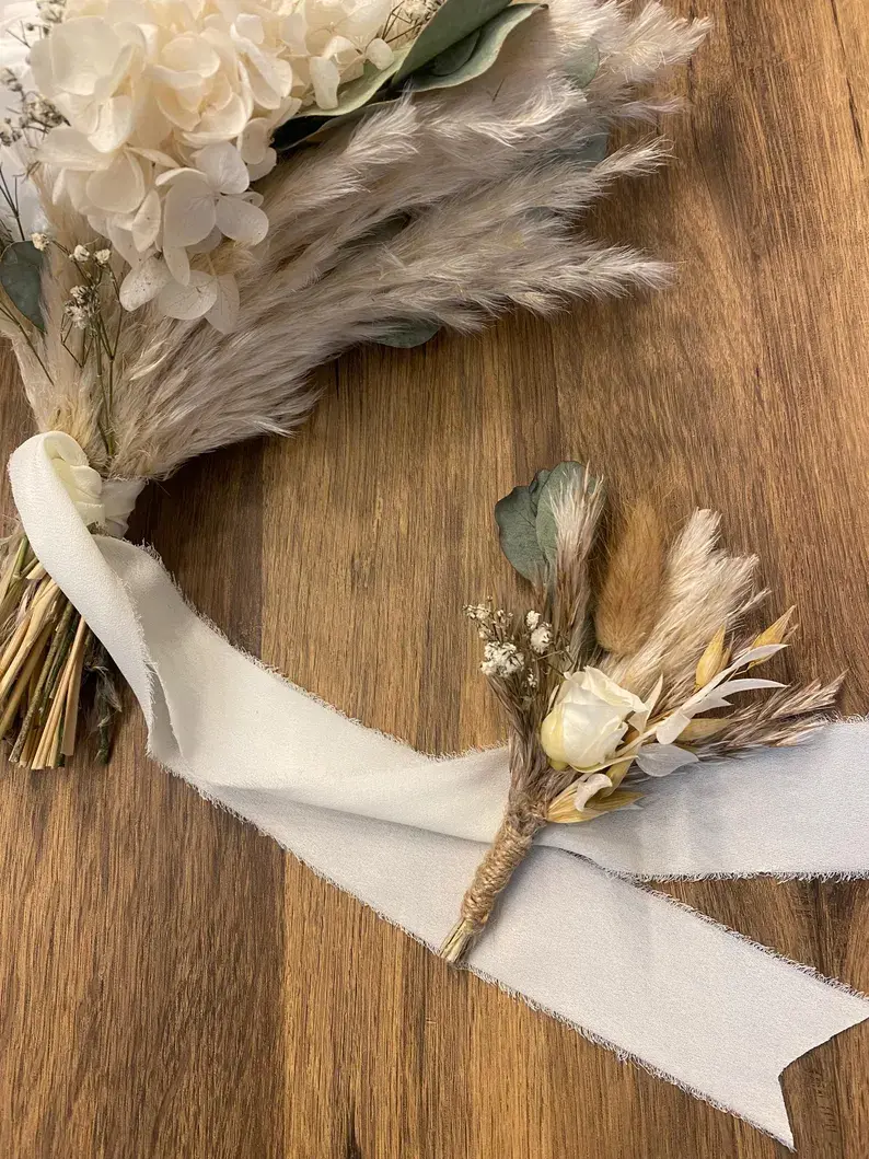 Thumbnail: Elegant Wedding Boutonniere