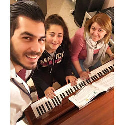 #lesson #piano #pianist #selfie #smiles #musicschool #school #pianist #selfie #teach #teacher #break