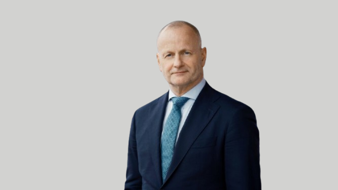 steen-jakobsen-portrait-1-1024x576-removebg-preview.png