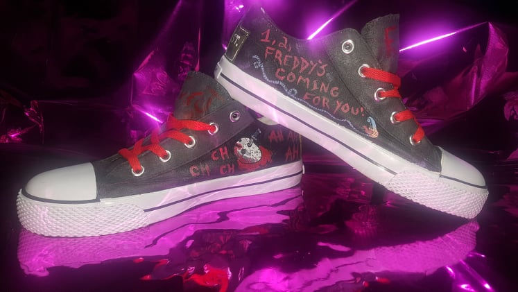 Thumbnail: Freddy vs Jason Canvas Sneaker