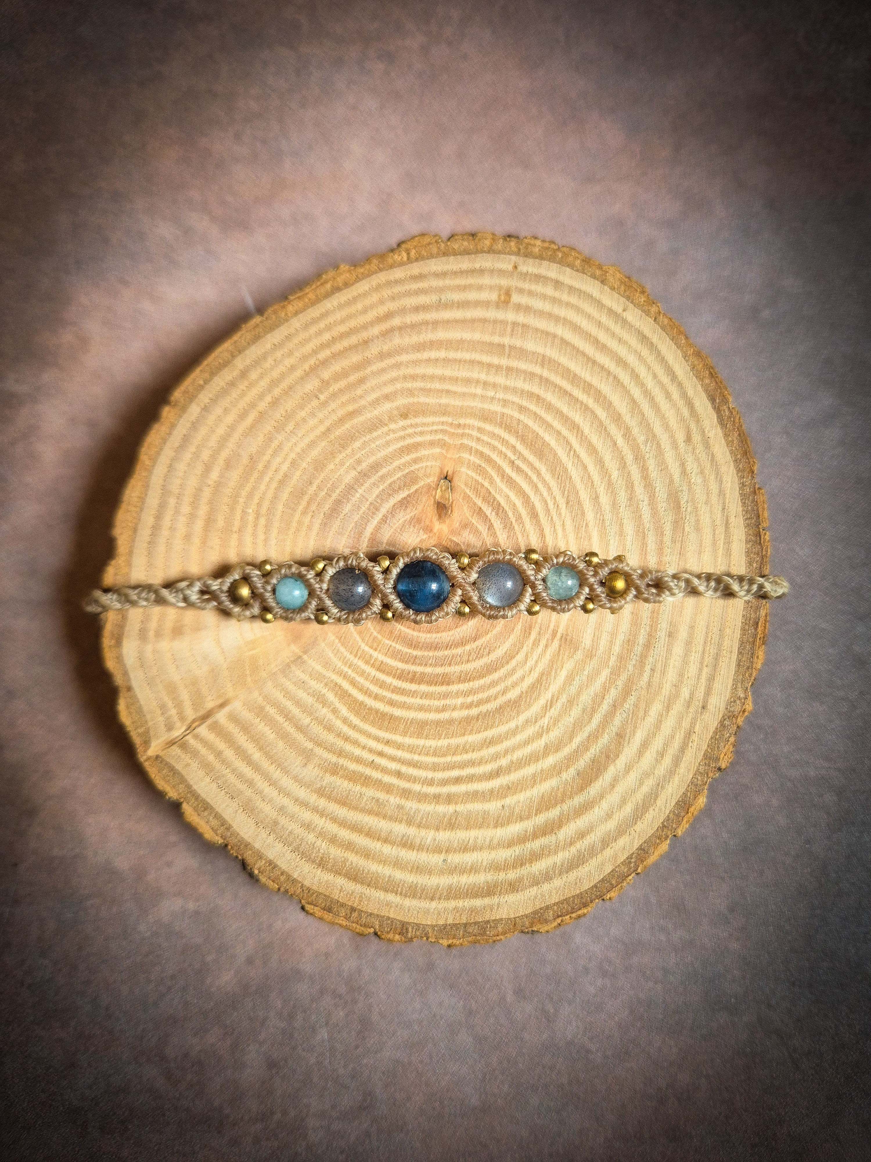 Bracelet beige - aigue marine, pierre de lune, apatite