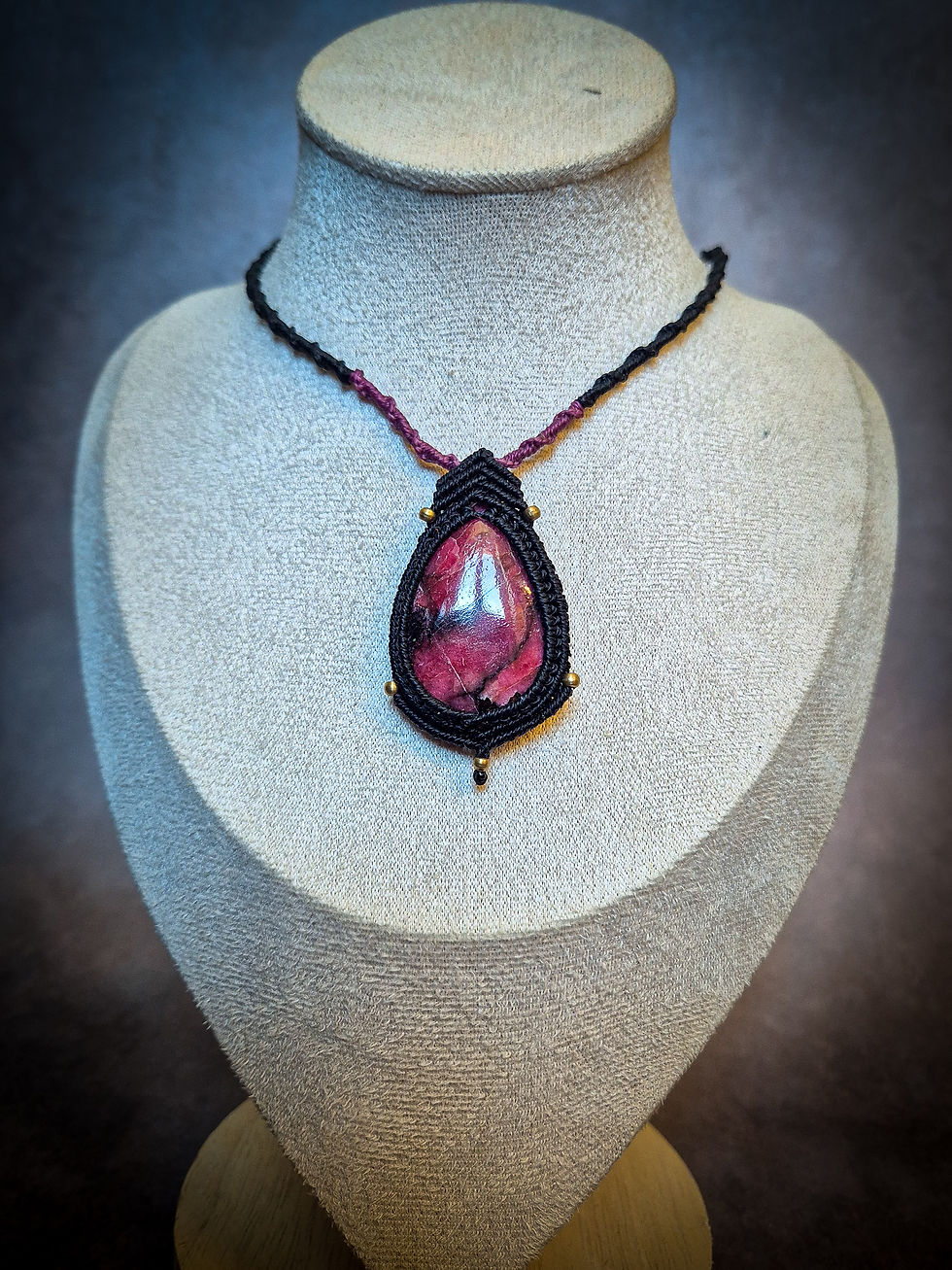 Miniature : Collier noir et rose - rhodonite