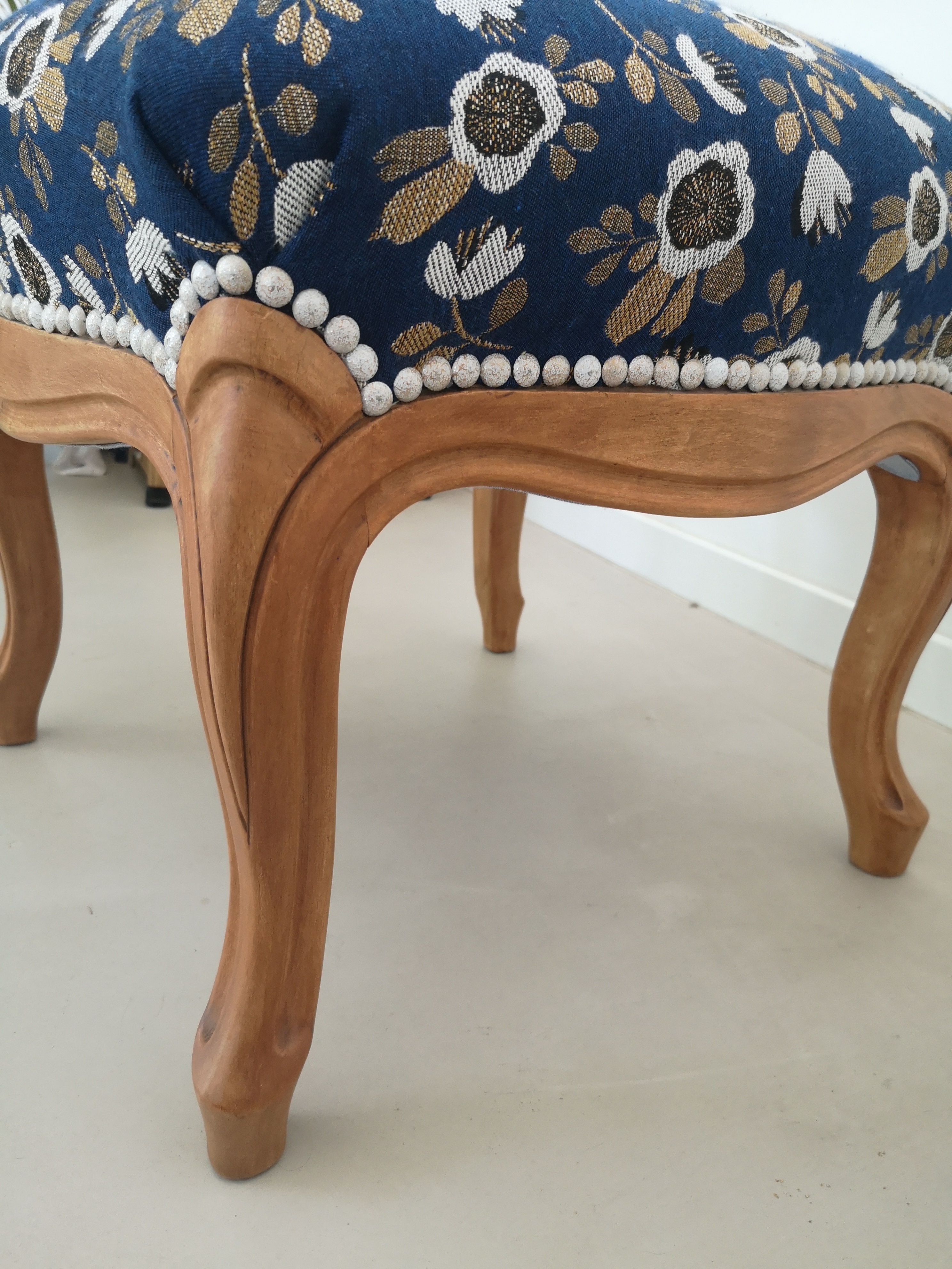 Repose pied/tabouret