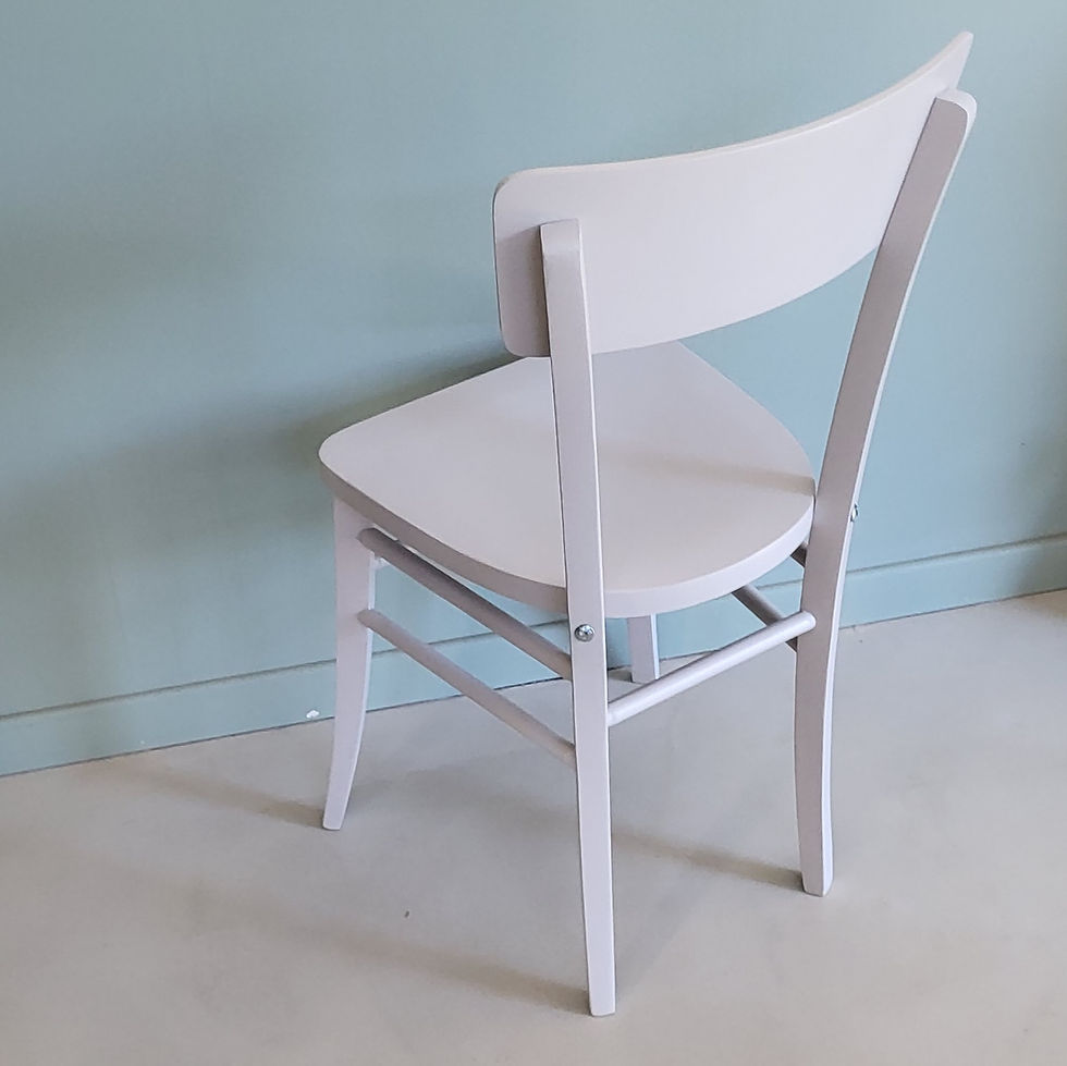 Miniature : Chaise en bois vintage