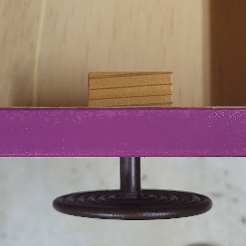 Miniature : Commode épopée