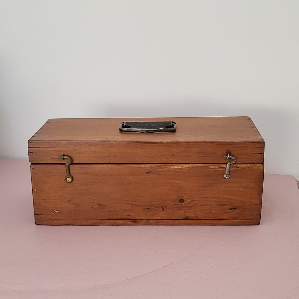 Boite de rangement en bois