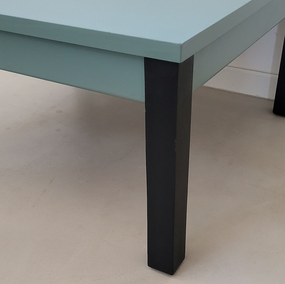 Miniature : Table basse échiquier