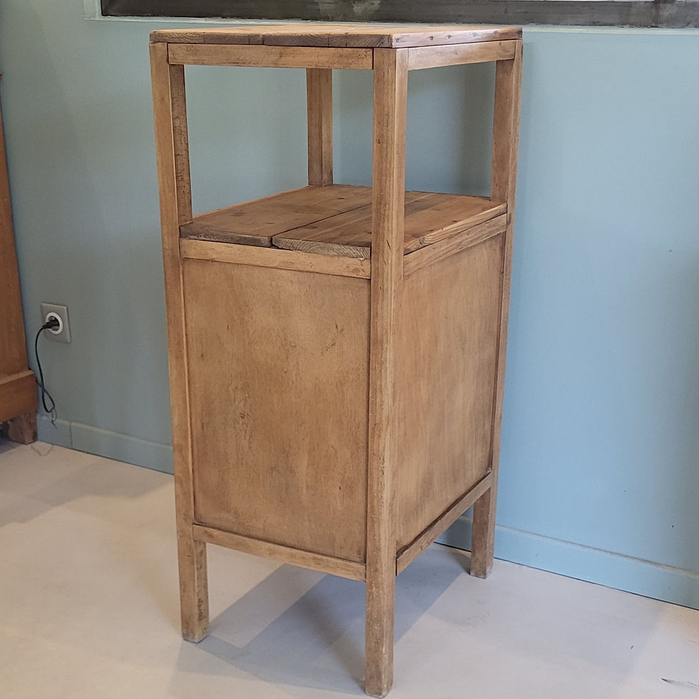 Miniature : Meuble rustique