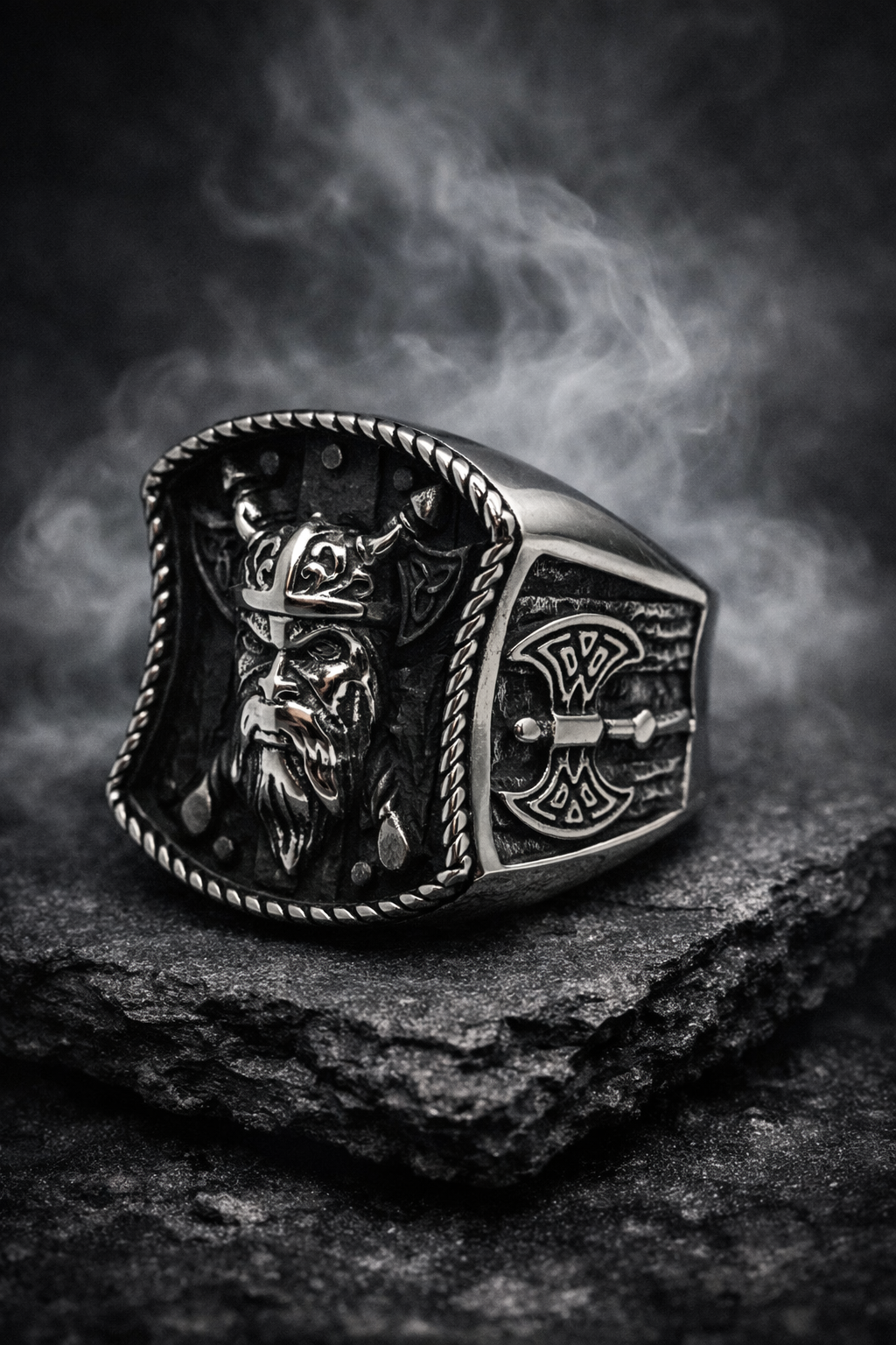 BRVTAL Wikinger Krieger Ring mit Thors Hammer