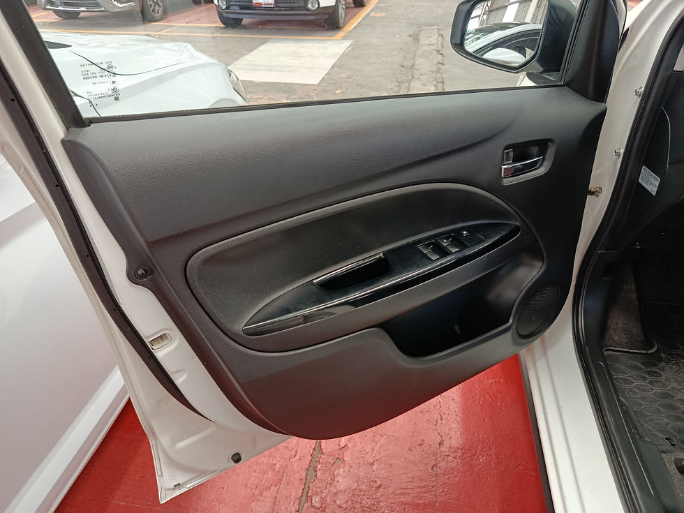 Miniatura: Mitsubishi Mirage G4 2019