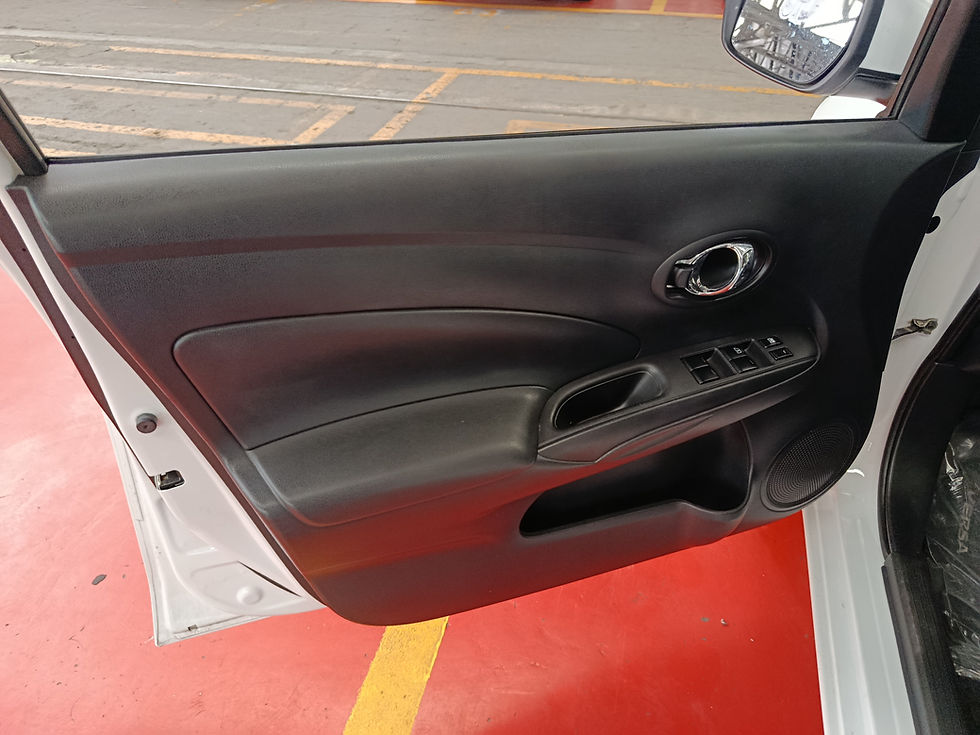 Miniatura: Nissan Versa Sense 2019