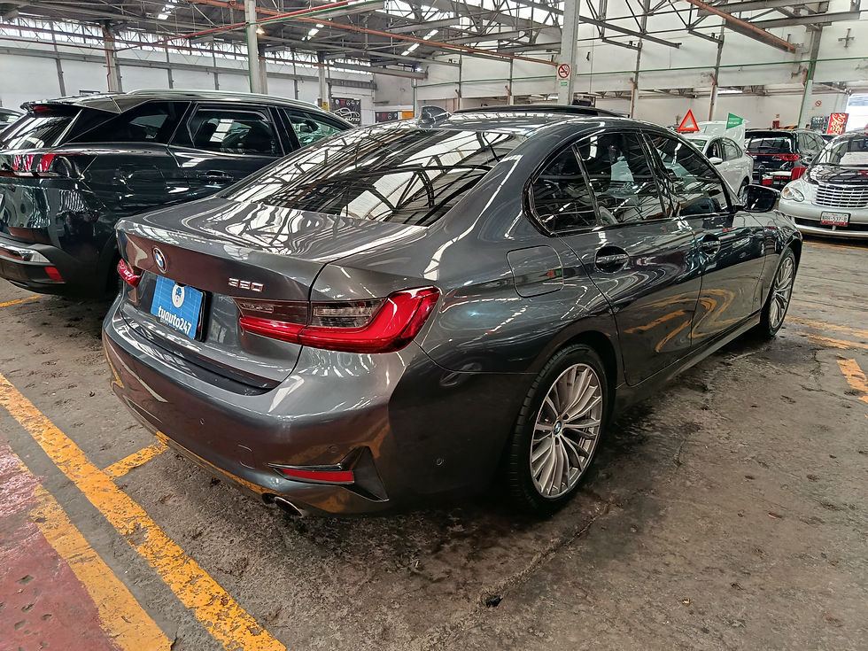 Miniatura: BMW 320i 2020