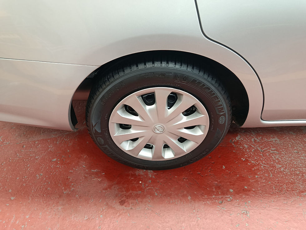 Miniatura: Nissan Versa Sense 2017