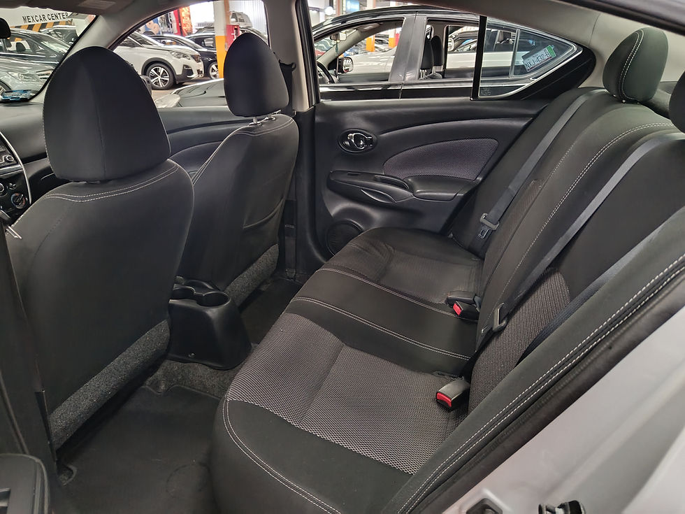 Miniatura: Nissan Versa Advance 2018