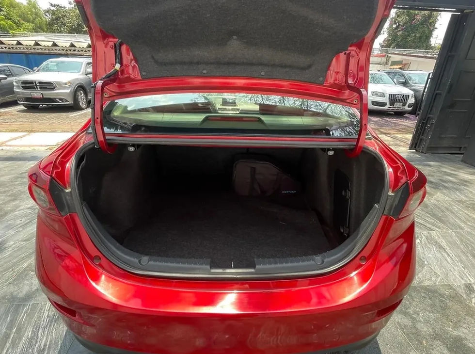 Miniatura: Mazda 3 2.0 I Touring Mt 2015