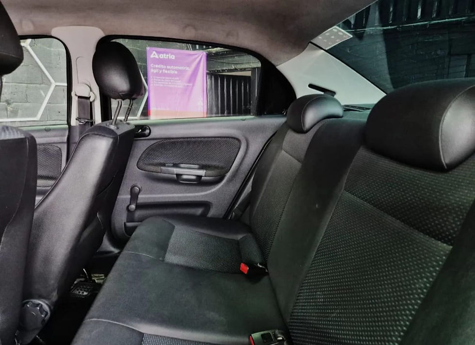 Miniatura: Volkswagen Gol Sedan 1.6 2016