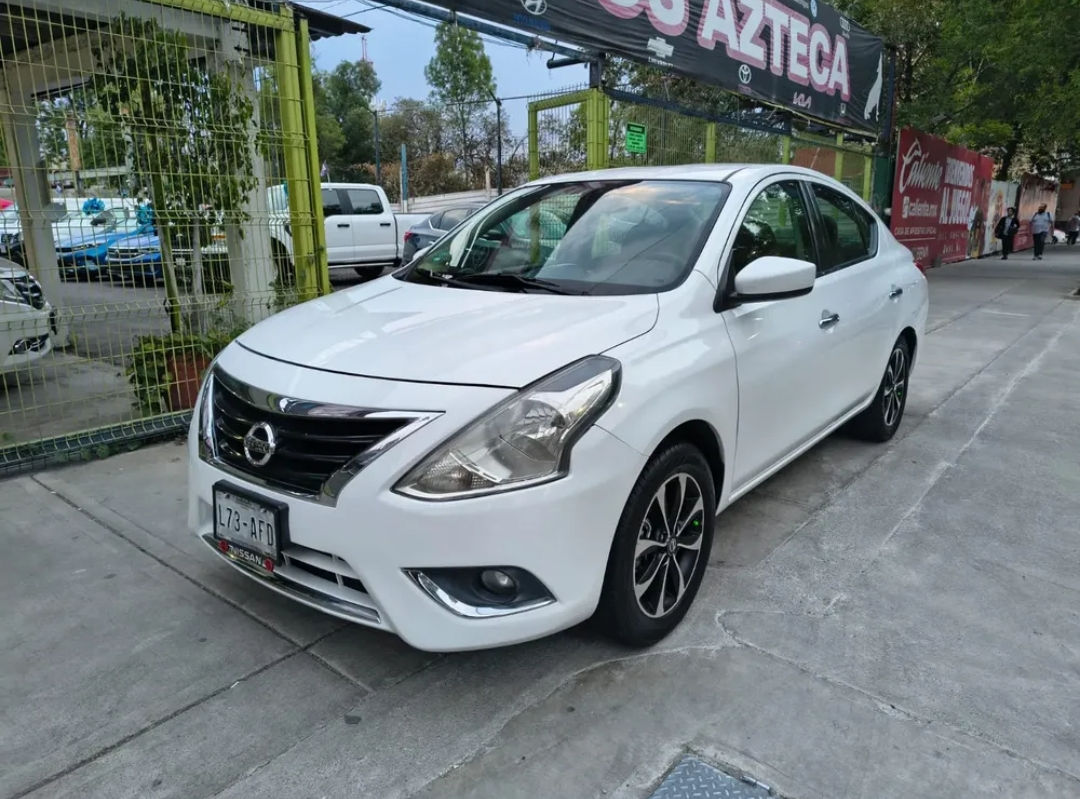 Nissan Versa 1.6 Advance At 2015