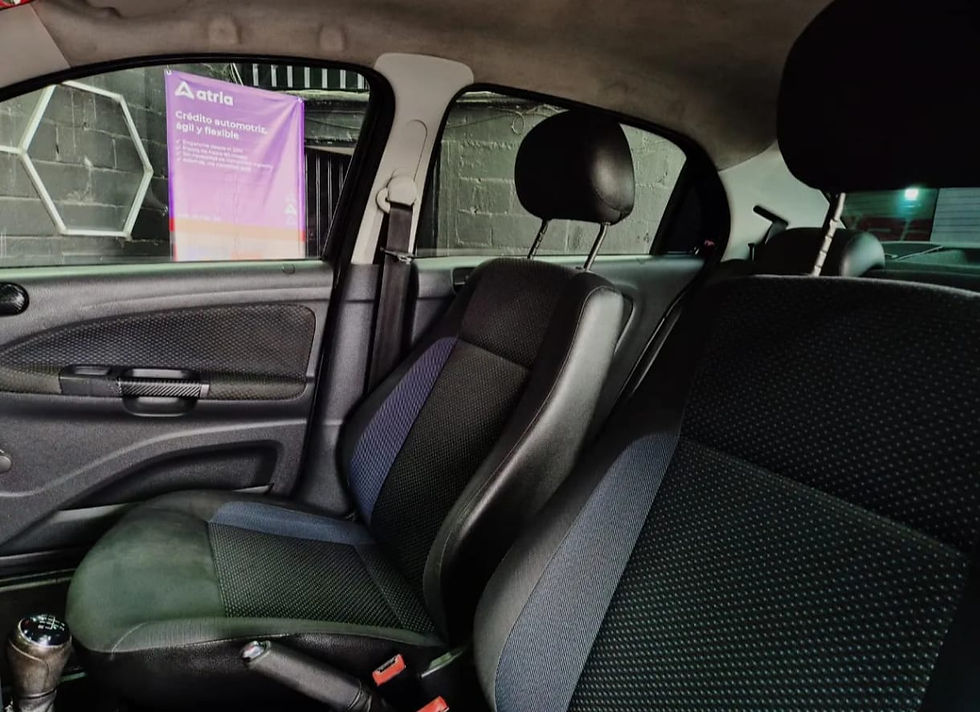 Miniatura: Volkswagen Gol Sedan 1.6 2016