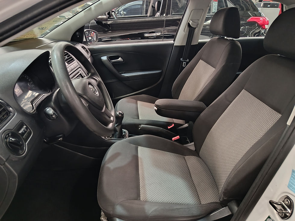 Miniatura: Volkswagen Vento 2017