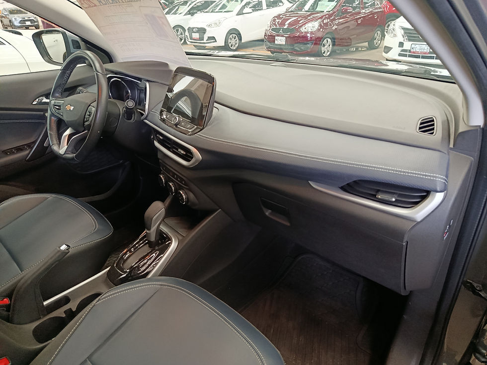 Miniatura: Chevrolet Tracker Premier 2023