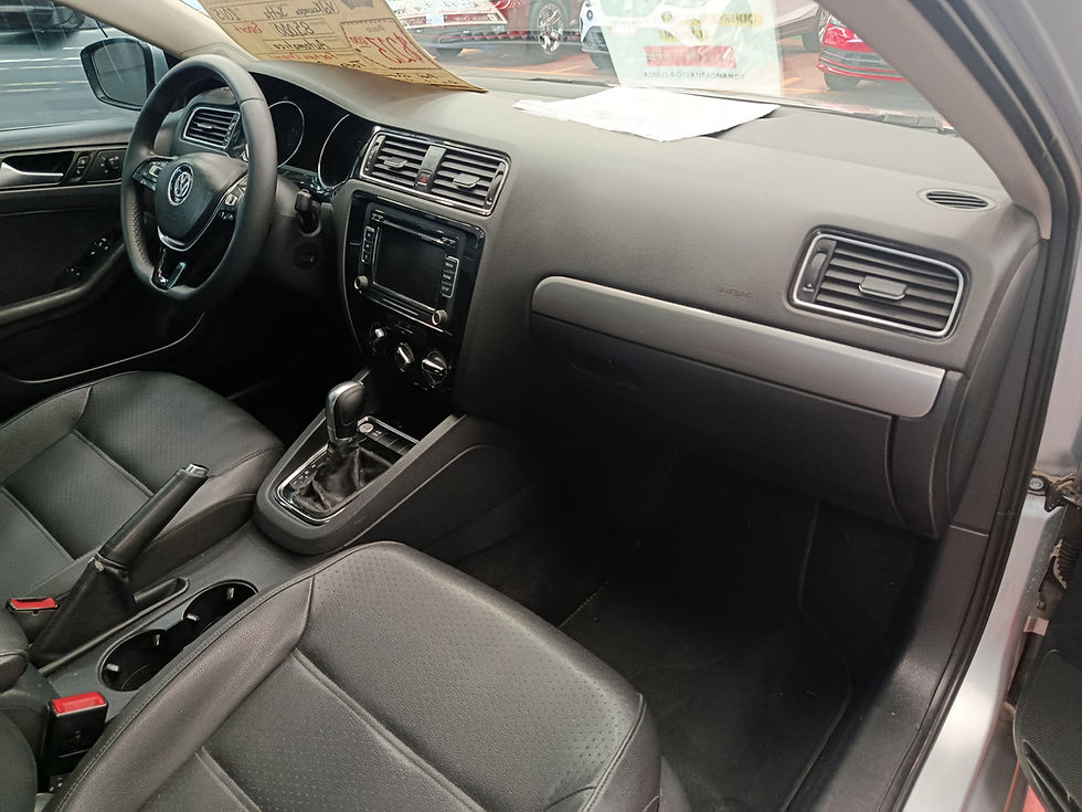 Miniatura: Volkswagen Jetta Sport 2015