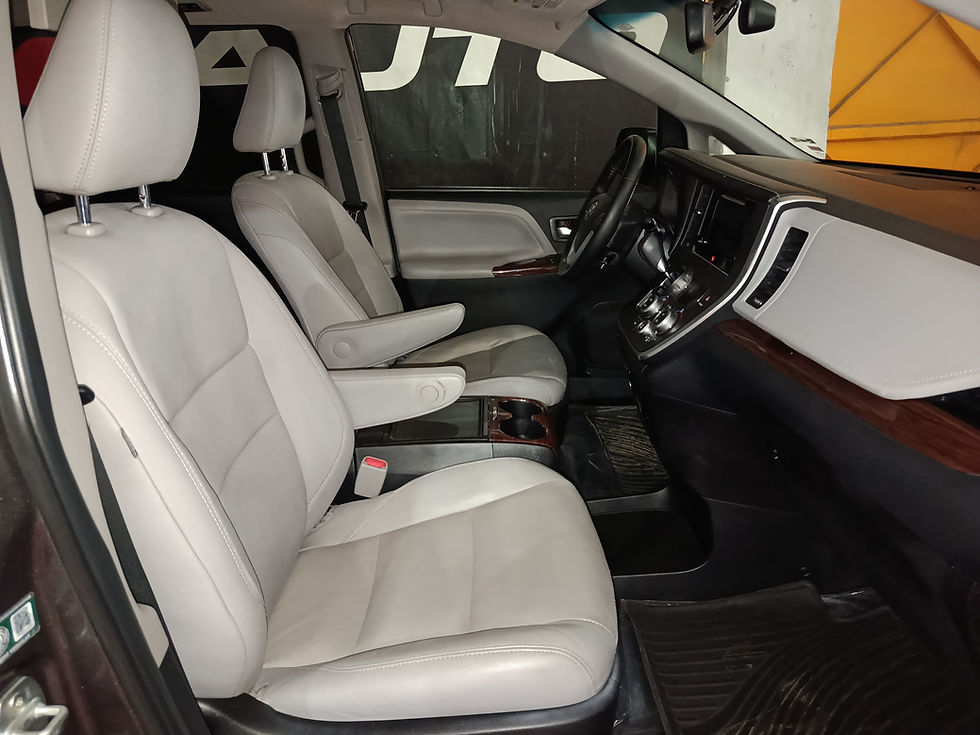 Miniatura: Toyota Sienna Limited 2017